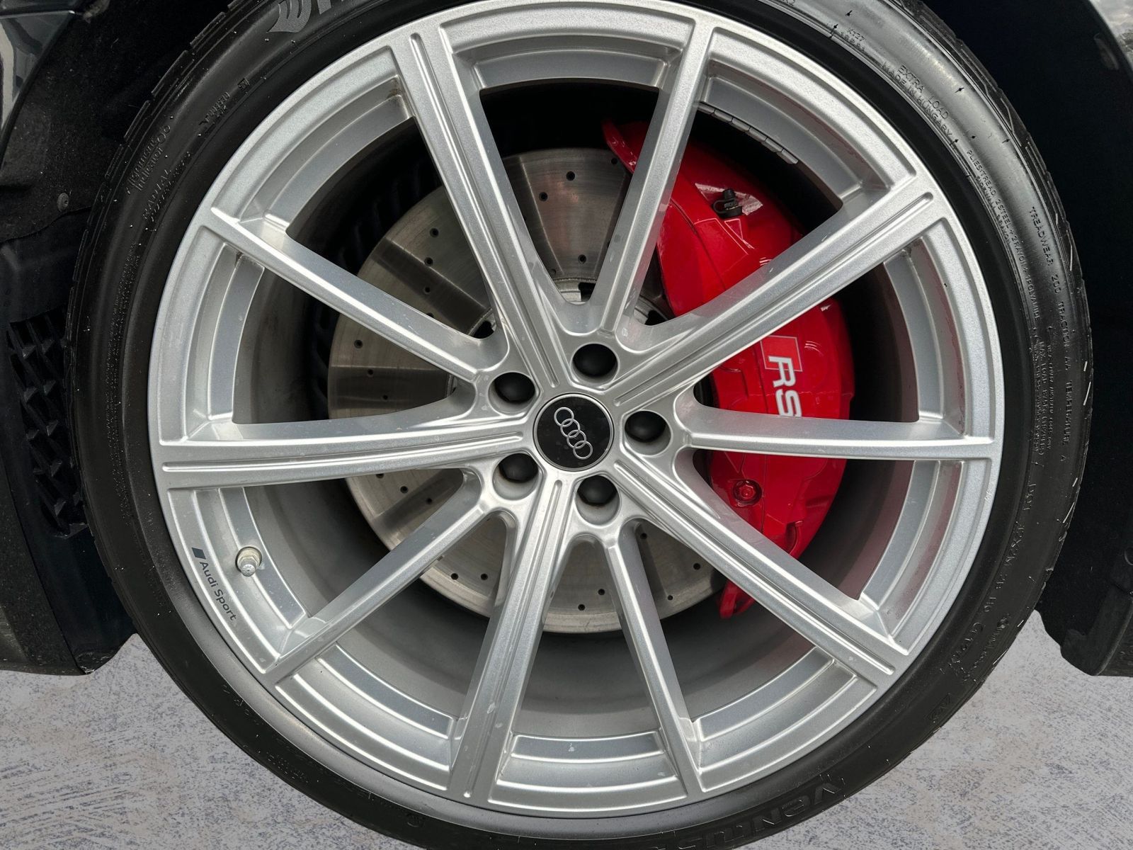 Audi RS6 Avant 280 KM/H+HD MATRIX+AHK+LUFT+WABEN+B&O+