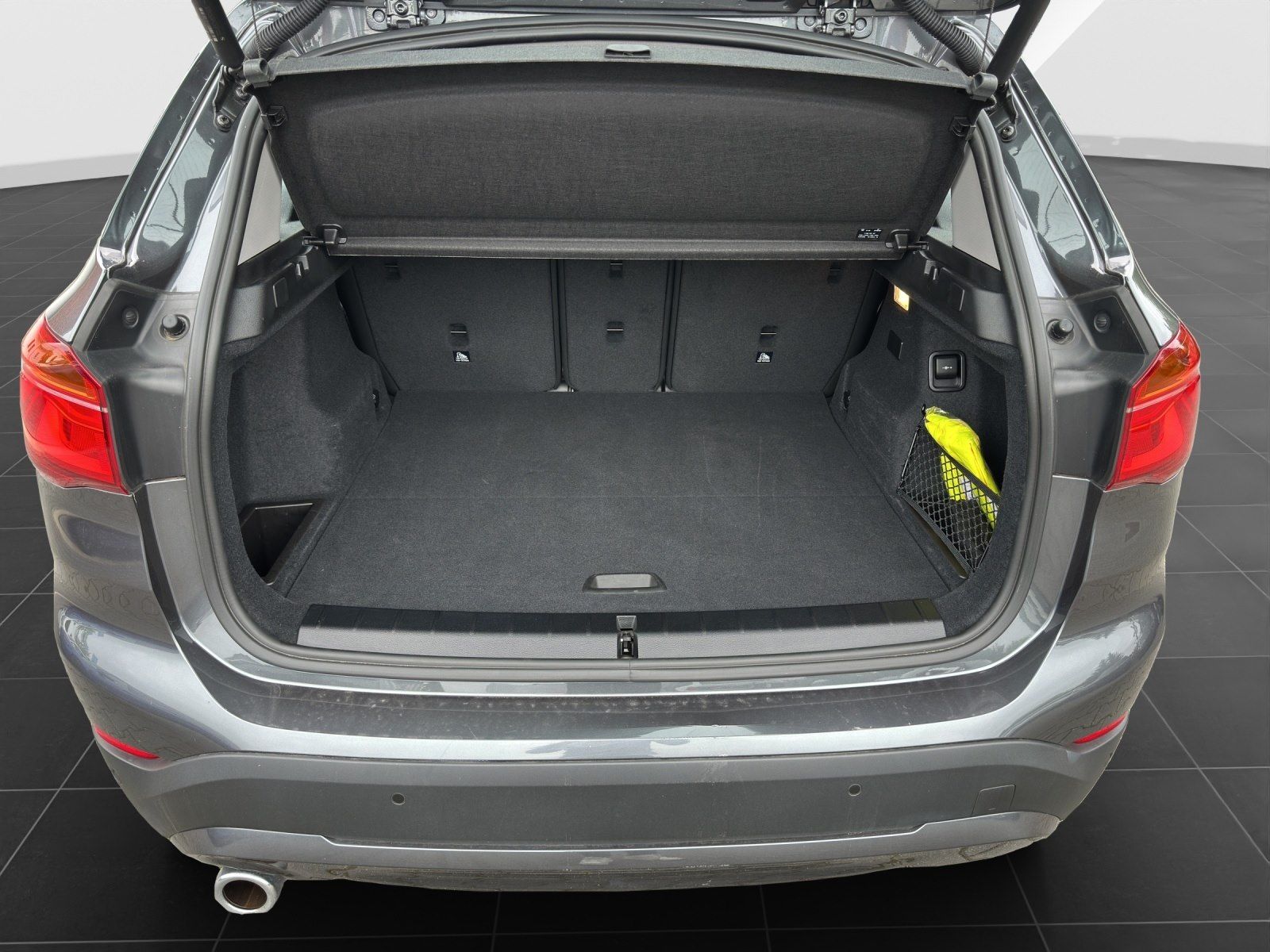 BMW X1 xDrive25e AHK PLUS - Samsaru's Car Outlet