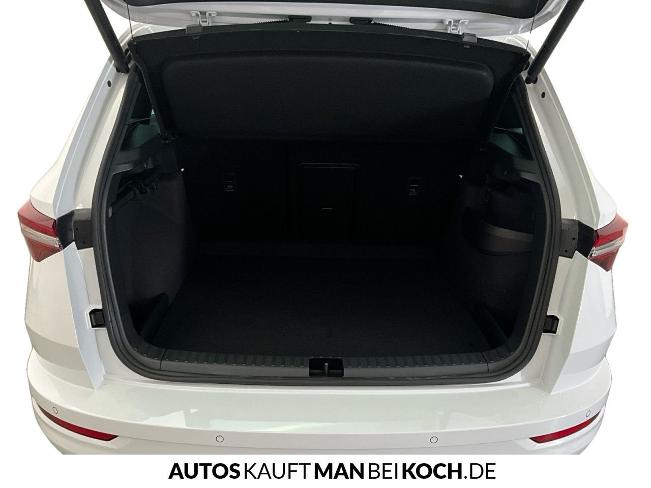 Skoda Karoq 2.0TSI 4x4 Sportline NAVI AHZV CANTON PANO