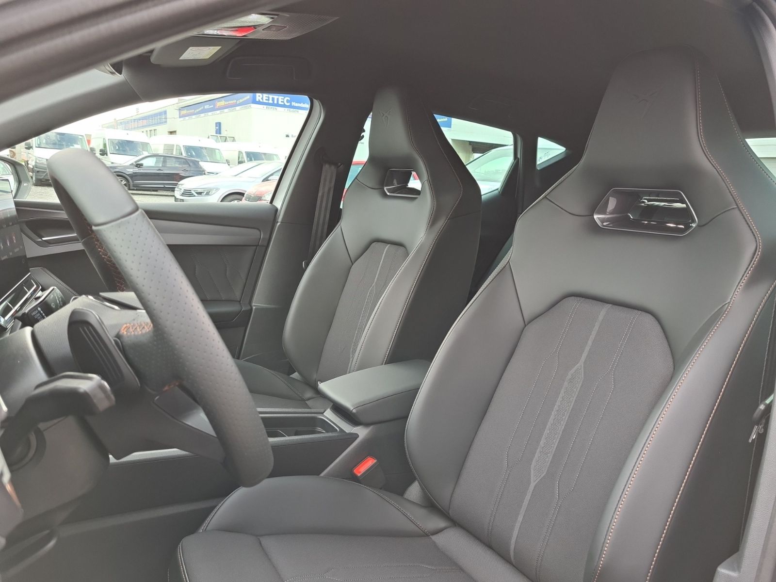 Cupra Leon 1.5 eTSI DSG - Samsaru's Car Outlet