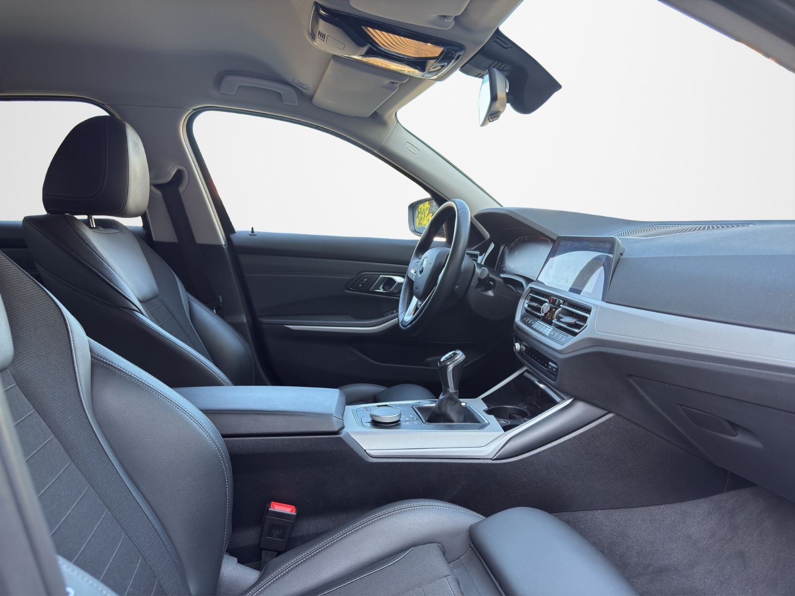 BMW 318 d Advantage - Samsaru's Car Outlet