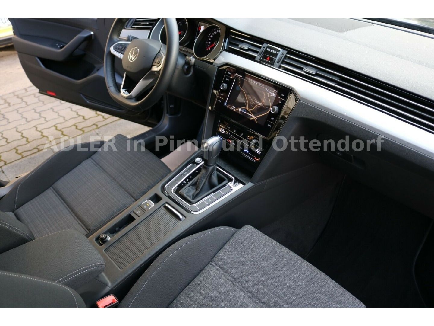 Volkswagen Passat 2.0 TDI DSG - Samsaru's Car Outlet