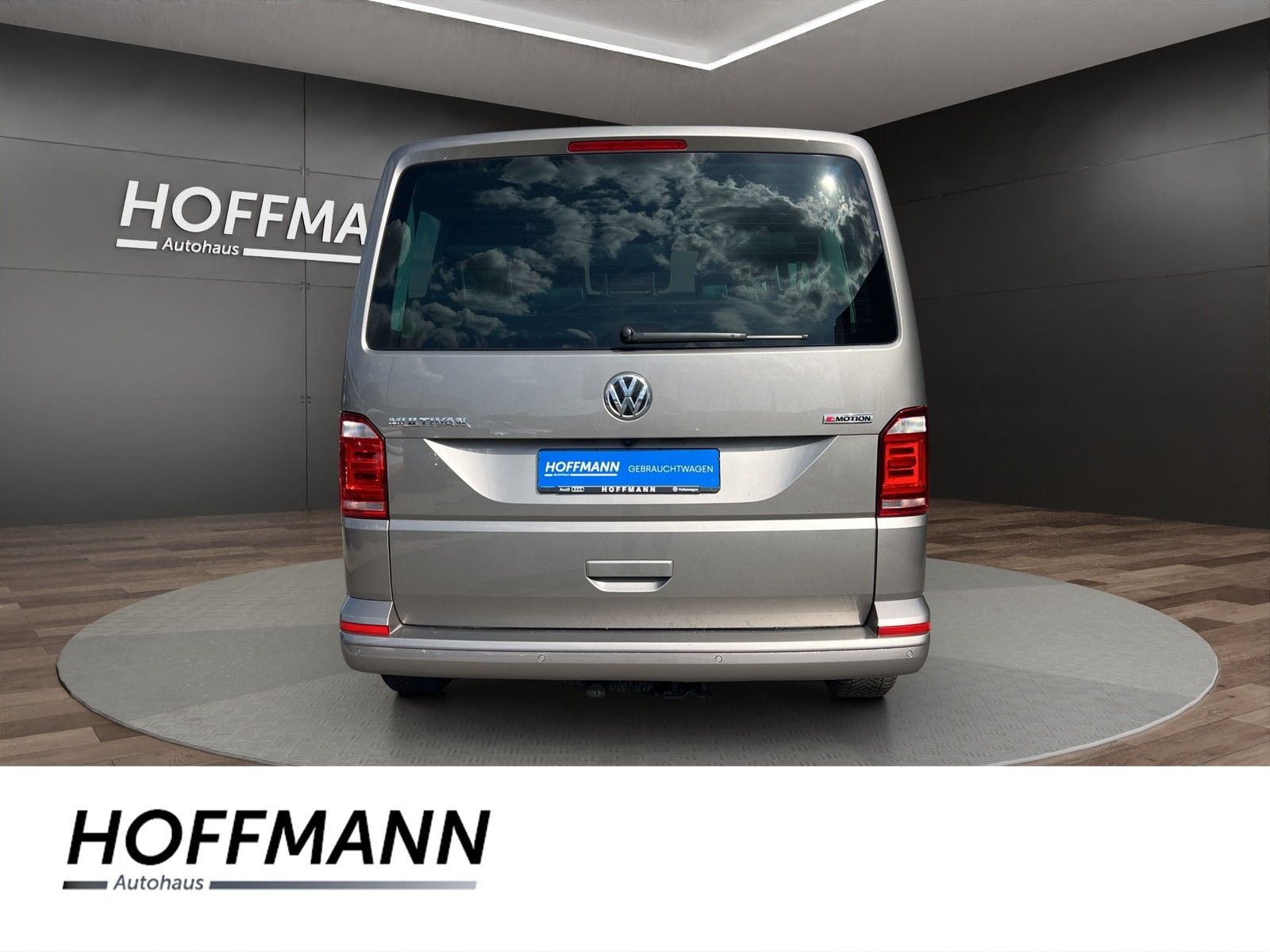 Volkswagen T6 Multivan 2.0 TDI 4M DSG - Samsaru's Car Outlet