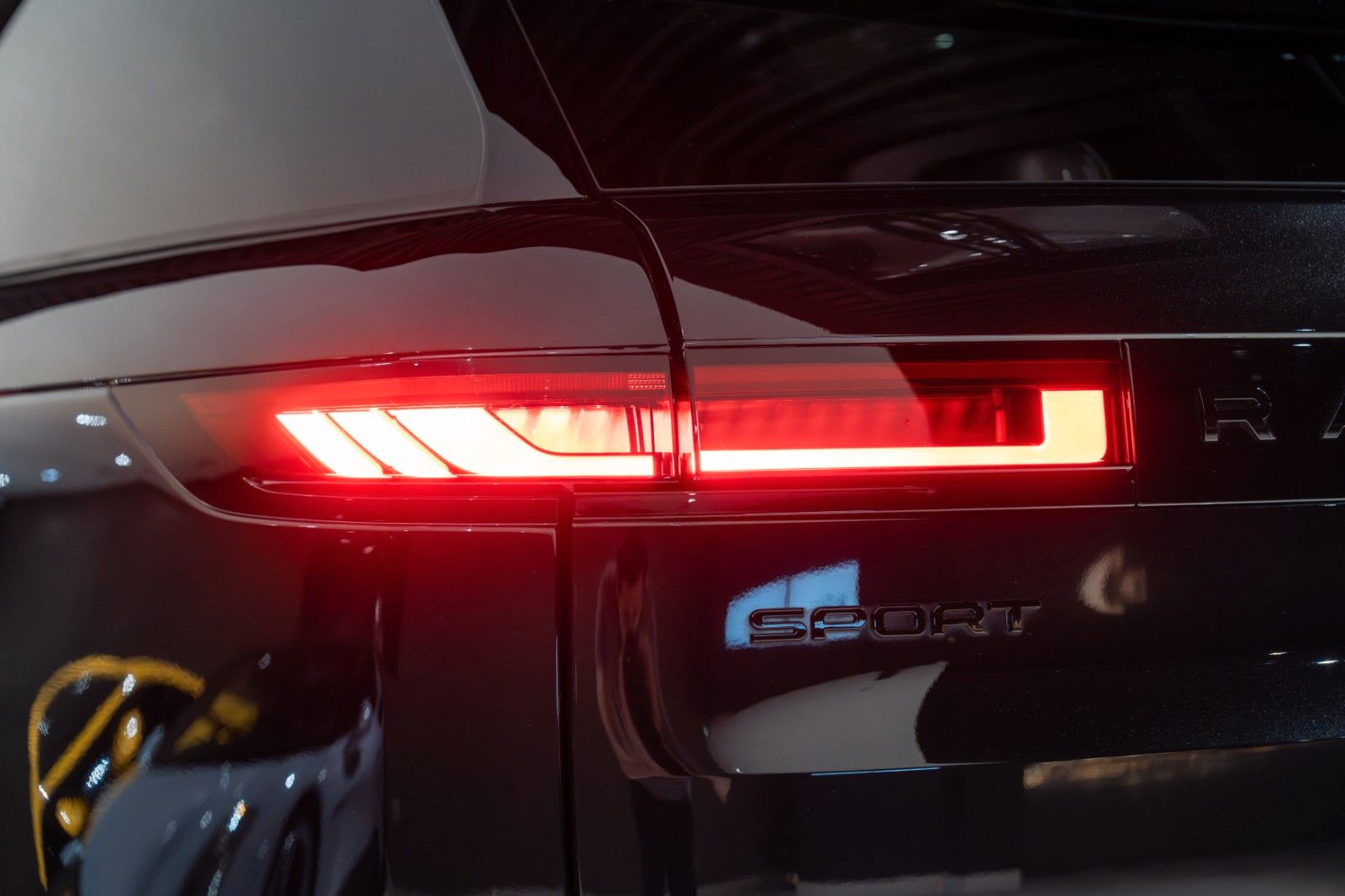 Range Rover Sport First Edition - Samsaru's Car Outlet