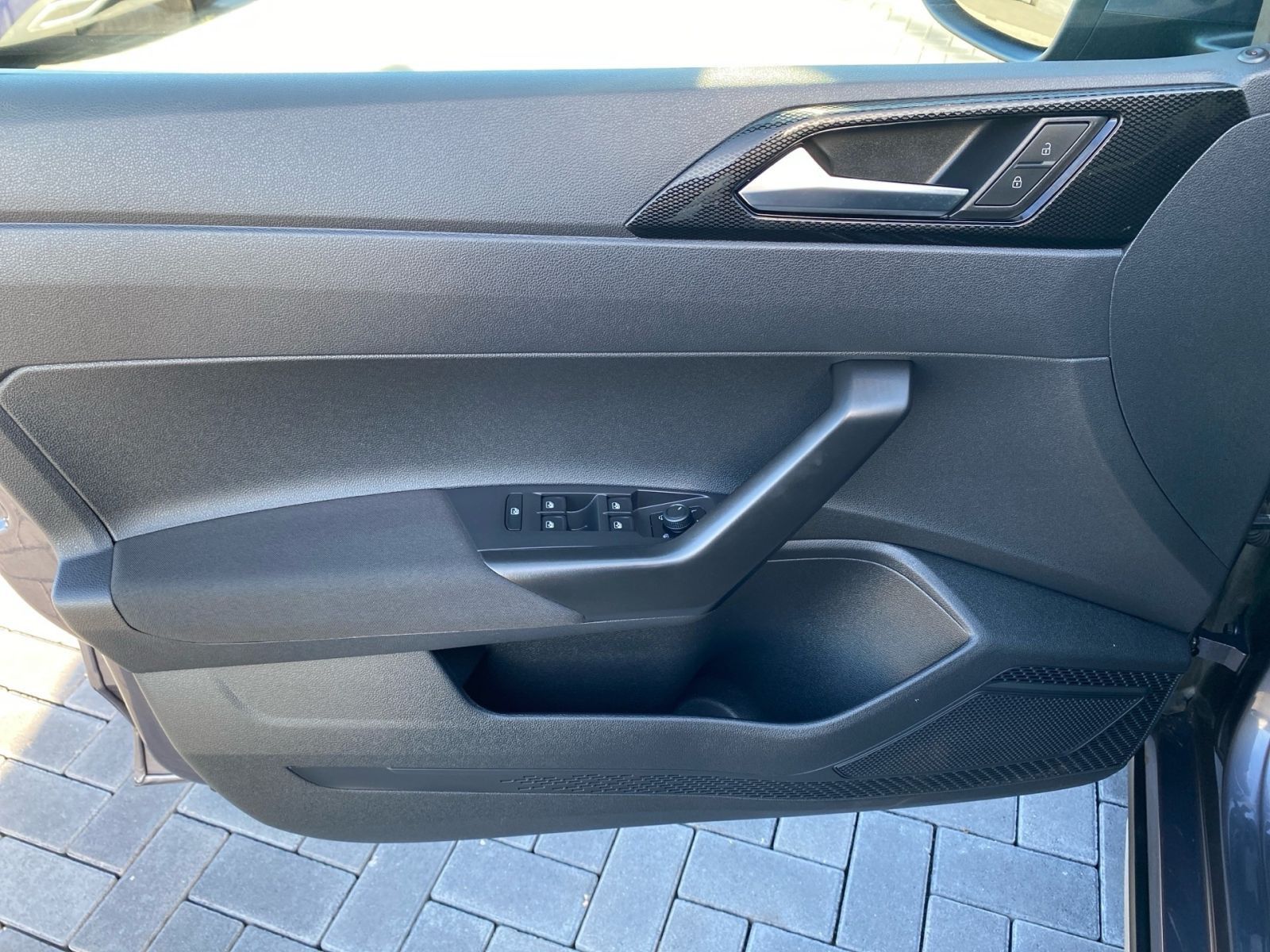 Volkswagen Taigo 1.0 TSI DSG Life - Samsaru's Car Outlet