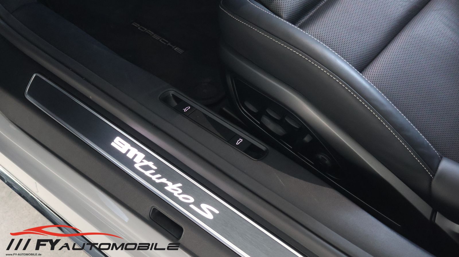 Porsche 992 Turbo S Cabriolet Lift* Keramik* Garantie*