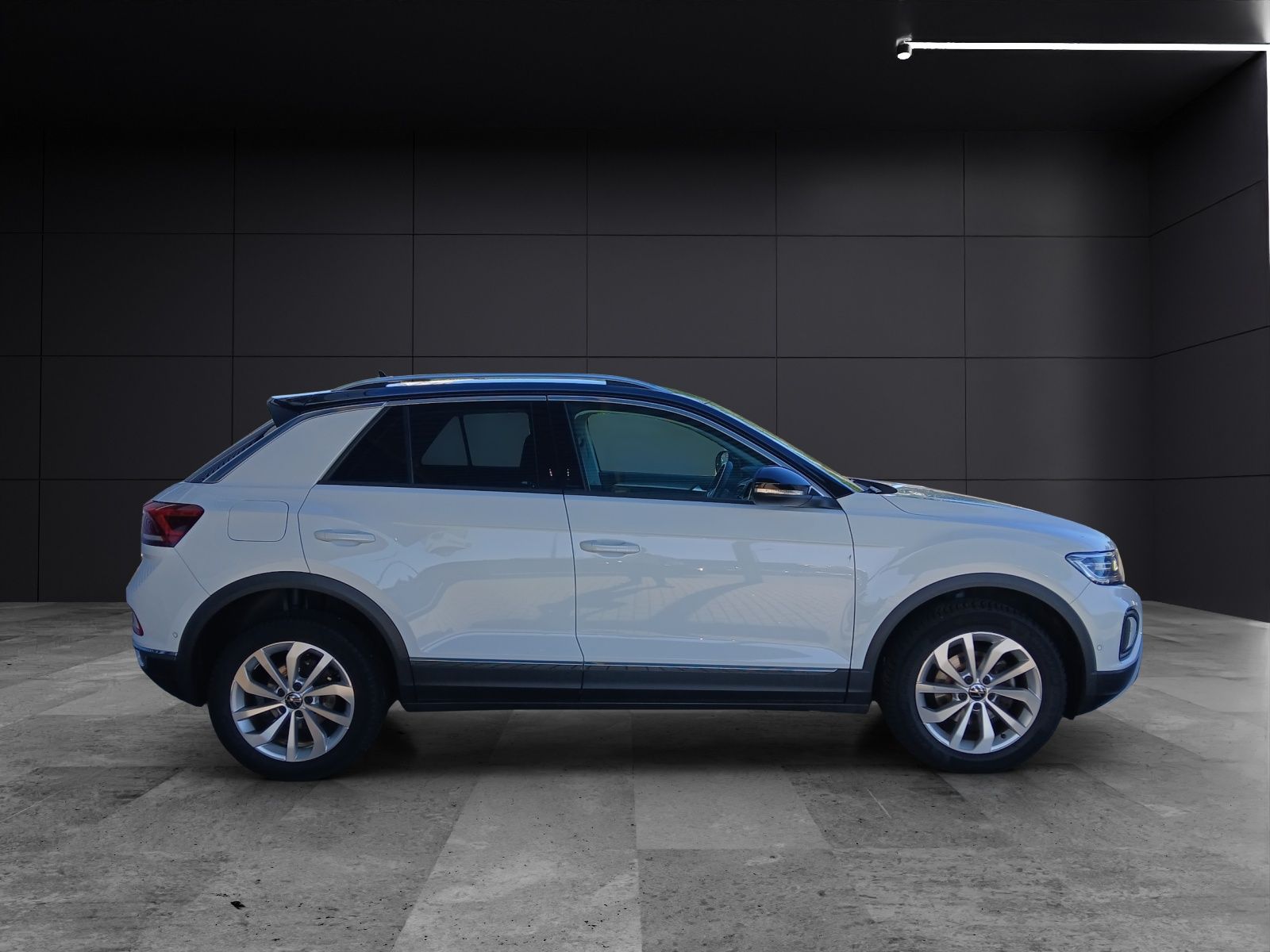 Volkswagen T-Roc TDI Style - Samsaru's Car Outlet