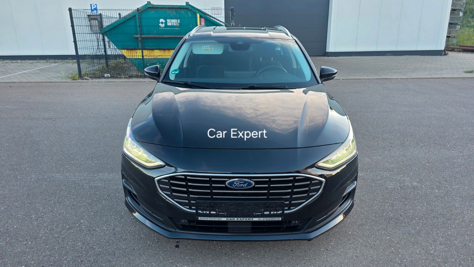 Ford Focus TurnierTitanium,1Hand,8xAlu,Scheckheft,LED
