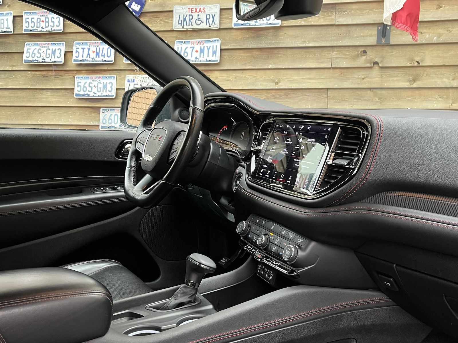 Dodge Durango 5,7L R/T RWD 7S. 10´´ Display SZH LPG