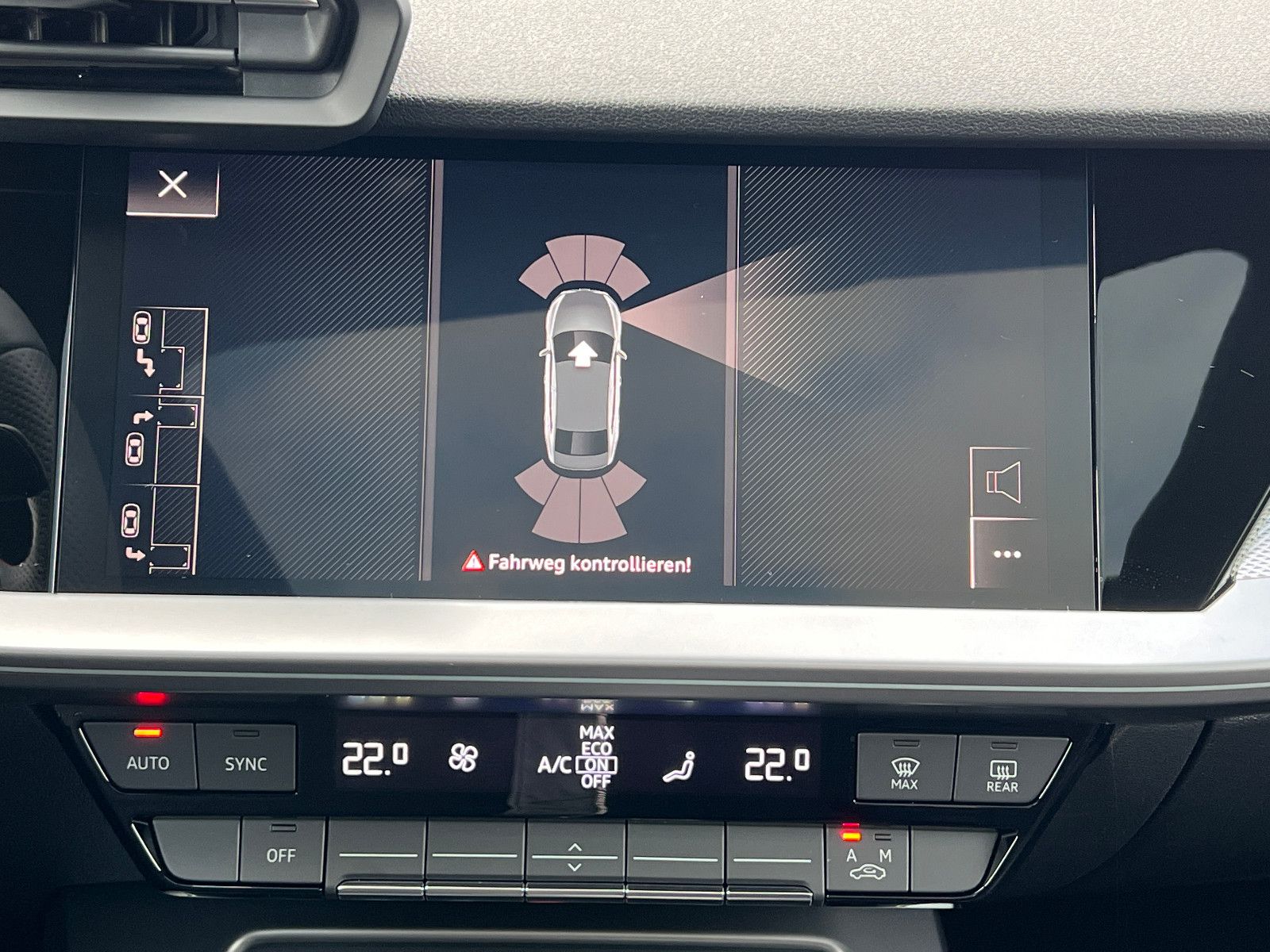 Audi A3 Lim. 3X S-LINE BLACK EDITION PANO HUD CARBON