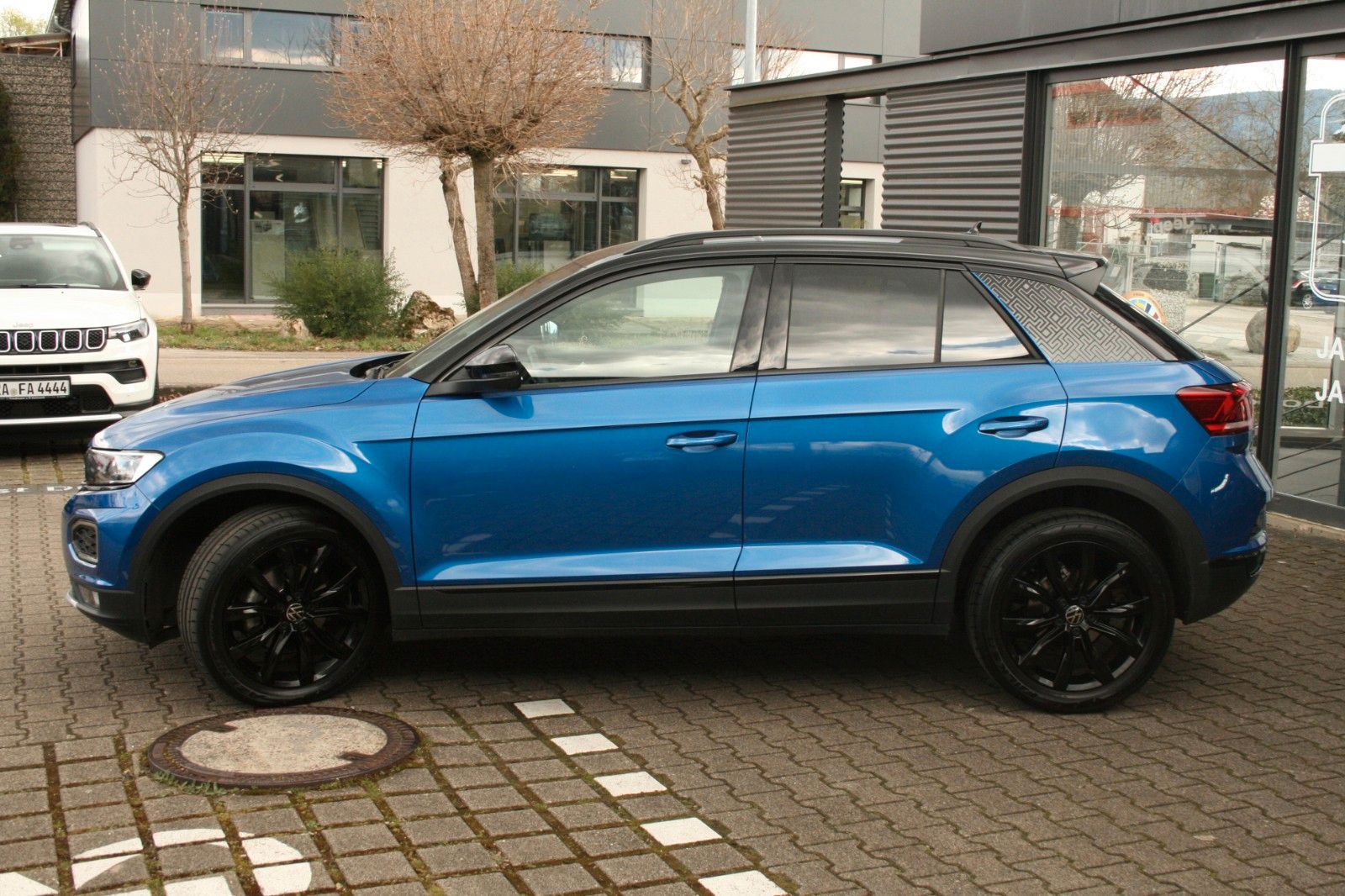 Volkswagen T-Roc 1.5 TSI ACT OPF DSG Sport" → "Volkswagen T-Roc TSI Sport - Samsaru's Car Outlet