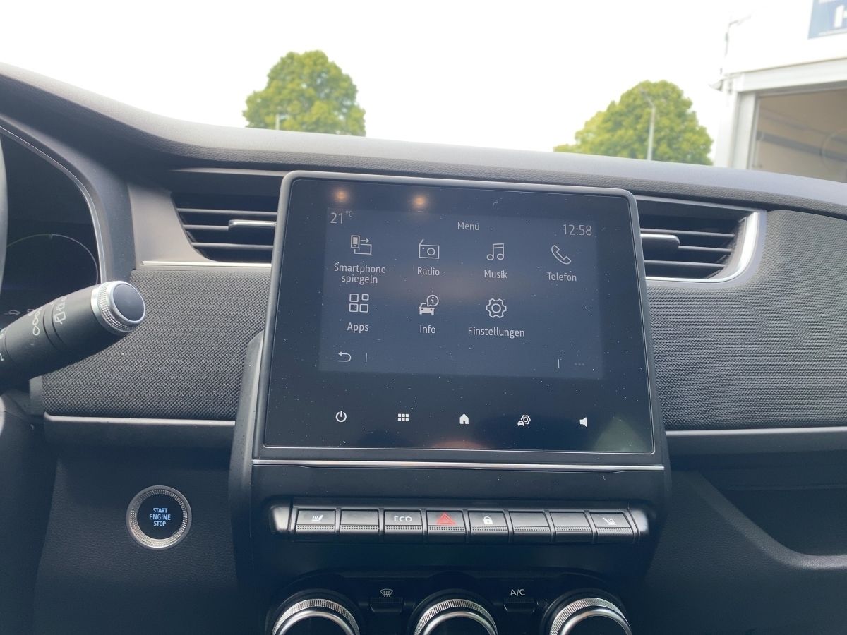 Renault Zoe R110/Z.E. 50 Life - Samsaru's Car Outlet
