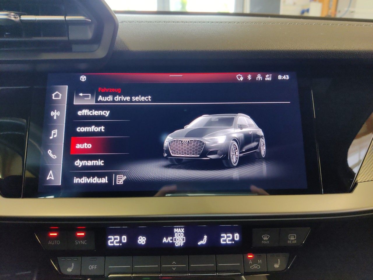 Audi A3 Sportback 45 TFSI e S tronic S line, Matrix