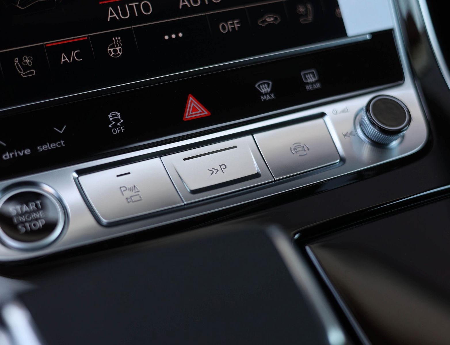 Audi Q8 60 TFSIe Quattro - Samsaru's Car Outlet