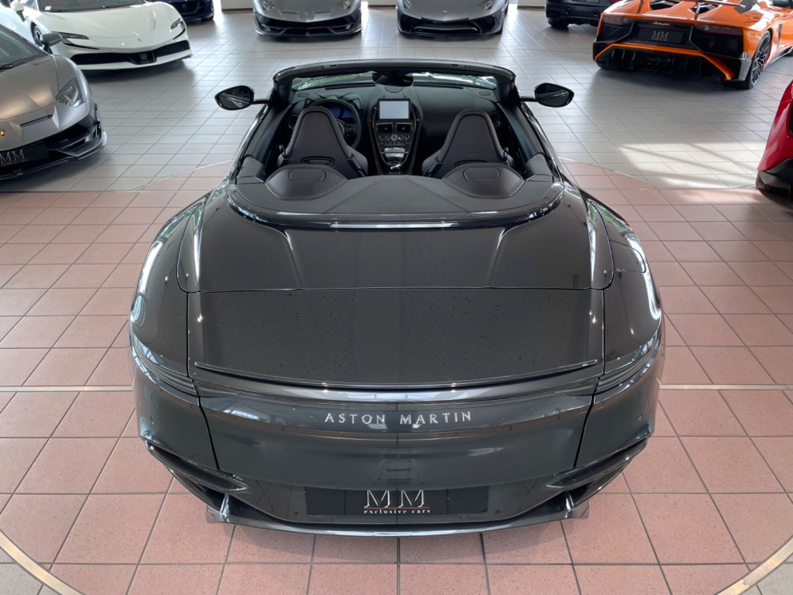 Aston Martin DBS V12 Superleggera Volante