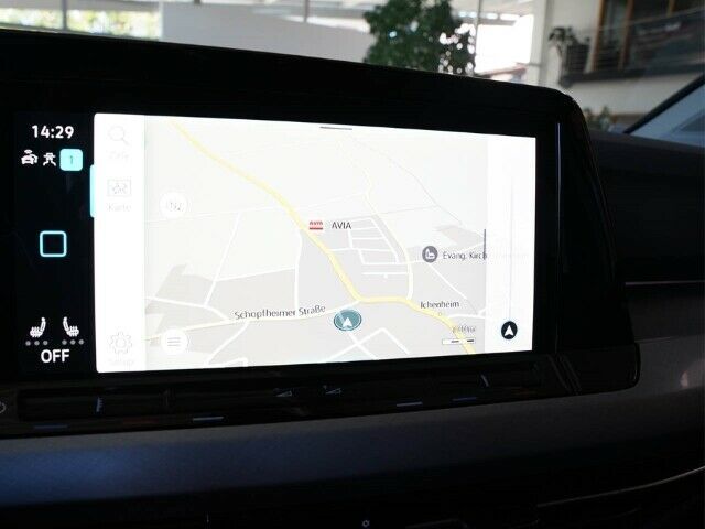 Volkswagen Golf VIII Life - Samsaru's Car Outlet