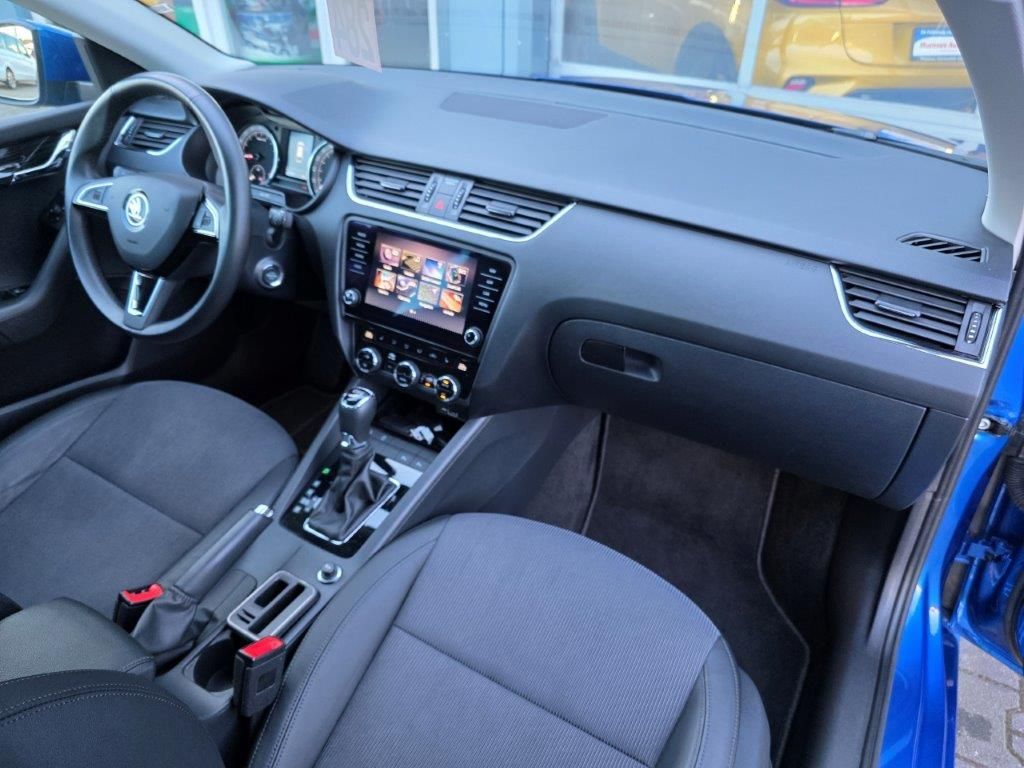 Skoda Octavia Combi 2.0 TDI DSG Style - Samsaru's Car Outlet