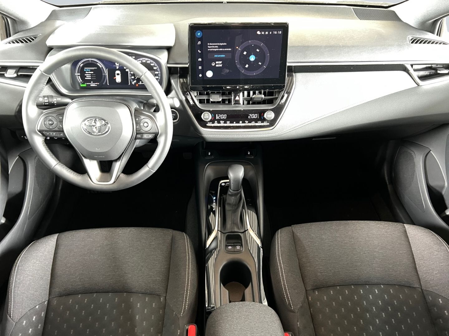 Toyota Corolla 1.8 Hybrid TS Business Edition *SHZ*CAM*