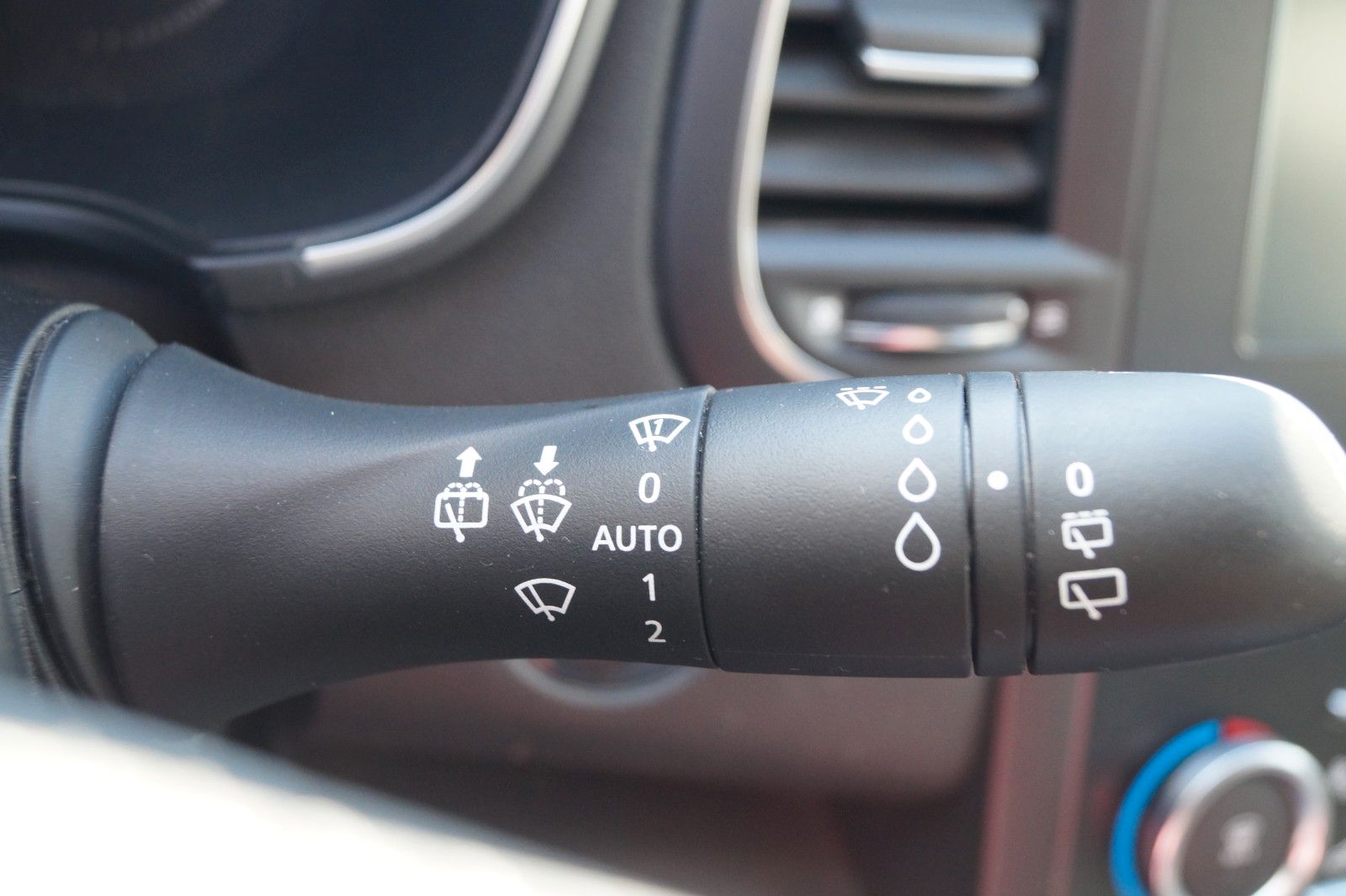 Renault Megane IV Grandtour Business Edition - Samsaru's Car Outlet