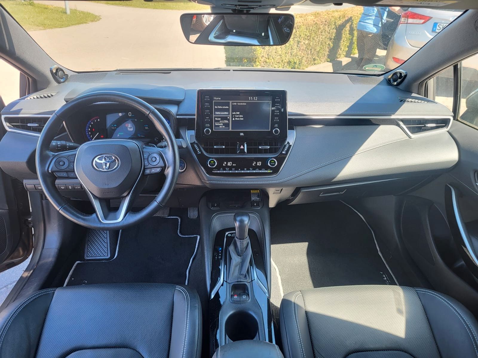 Toyota Corolla Touring Sports Hybrid Lounge - Samsaru's Car Outlet