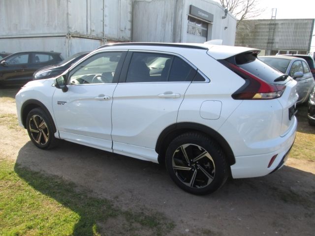 Mitsubishi Eclipse Cross Plus Select Black Hybrid 4WD 2.4 P