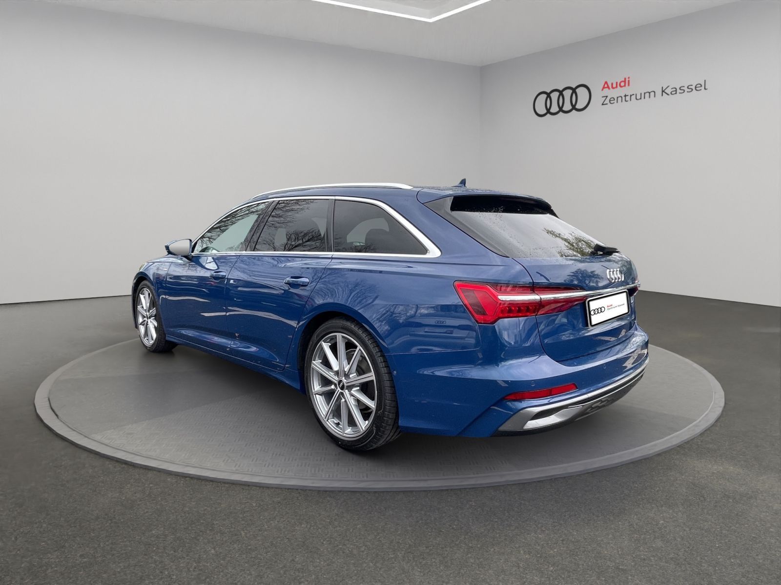 Audi A6 Avant 40 TDI S line Matrix Pano AHK Navi 360°