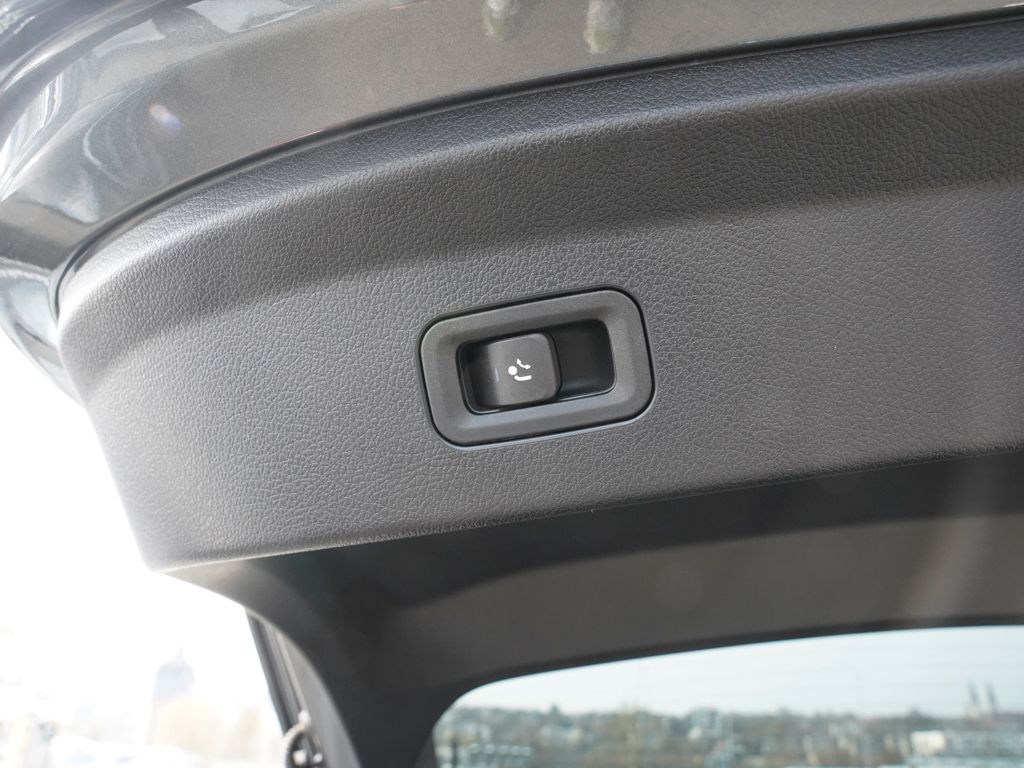 Mercedes-Benz GLE 400 4M COUPE AMG-LINE PANO HUD AHK MULTIBEAM