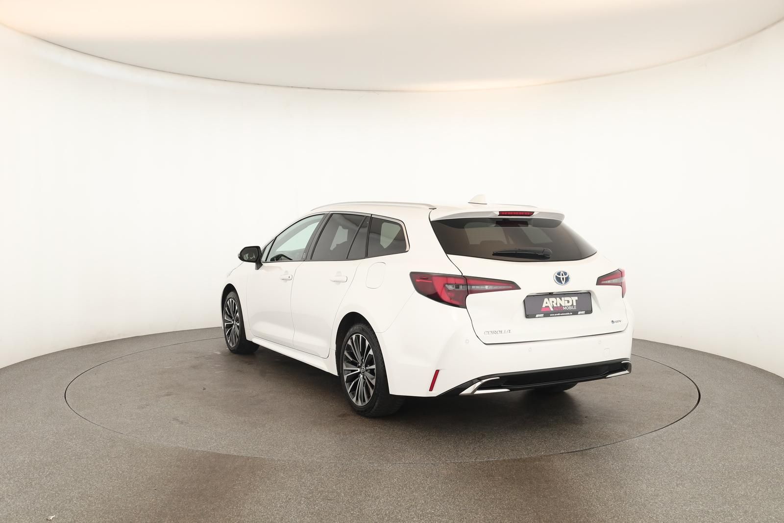 Toyota Corolla Touring Sports 2.0 CVT Team D Navi Kam