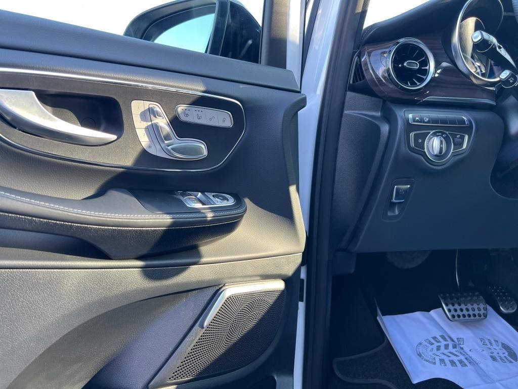 Mercedes-Benz V 300 d EXCLUSIVE EDITION AMG - Samsaru's Car Outlet