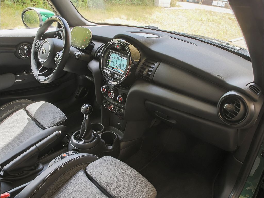 MINI One - Samsaru's Car Outlet