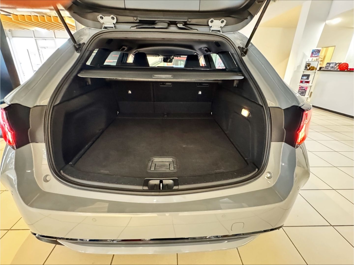Toyota Corolla Touring Sports Hybrid Team D AppleCarPla