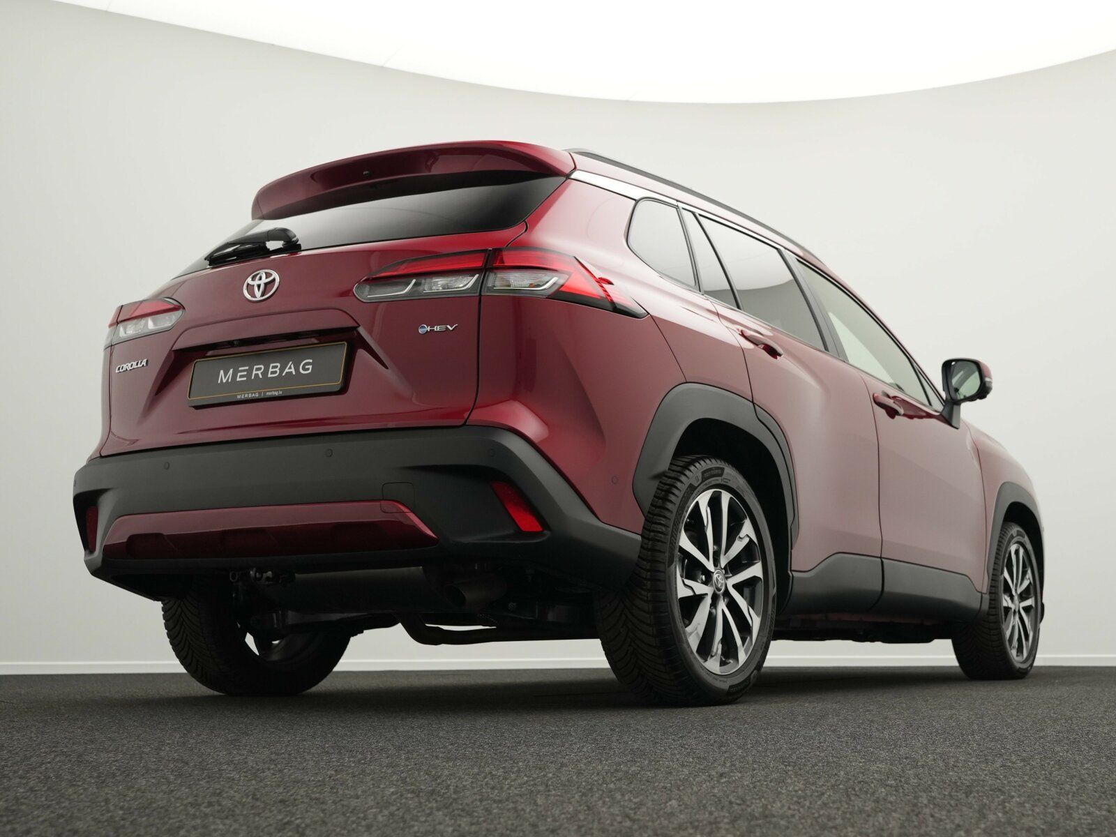 Toyota Corolla Cross 2.0 Hybrid Lounge FWD