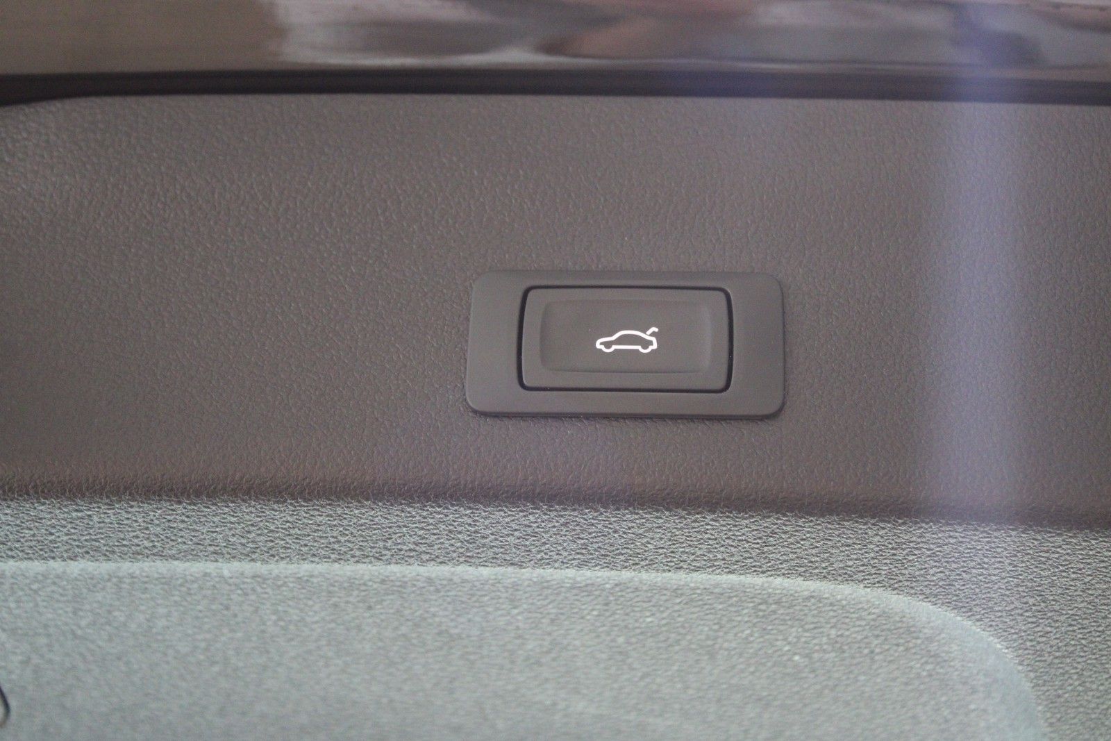Audi A6 Avant 40 TDI quattro sport - Samsaru's Car Outlet