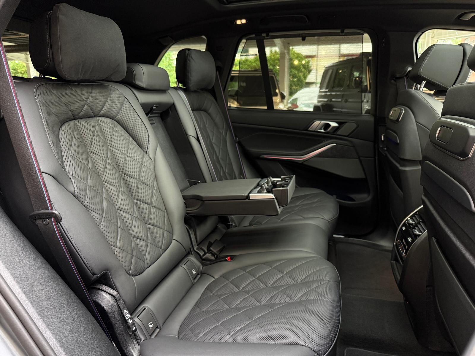 BMW X5 30d xD M Sport*FROZEN*7-Sitz*Pano-SKY*Massage