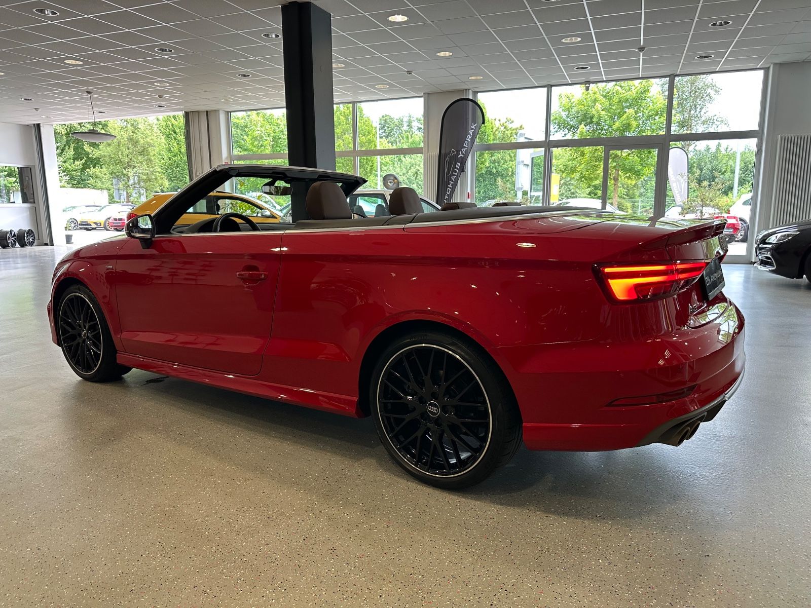 Audi A3 Cabriolet 35 TFSI S-line Competition - Samsaru's Car Outlet