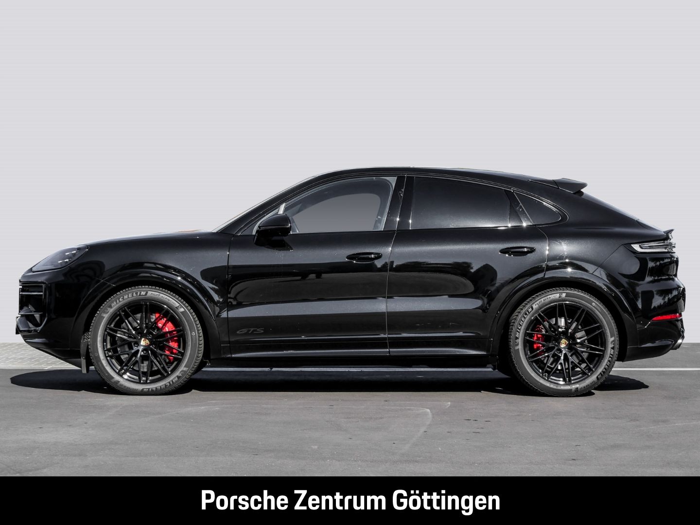 Porsche Cayenne GTS Coupe BOSE InnoDrive Surround-View
