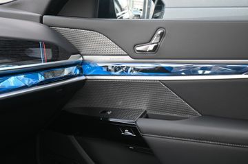 BMW 740d xDrive *B&W*MASS*LUFT*360°*M-PKT PRO*21"*