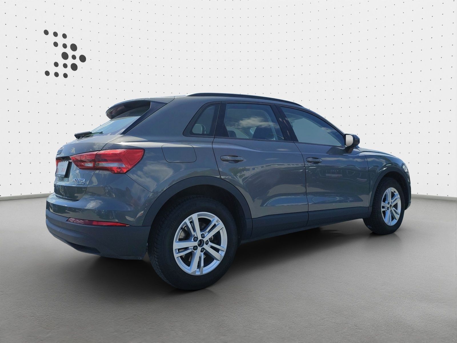 Audi Q3 40 TFSI quattro - Samsaru's Car Outlet