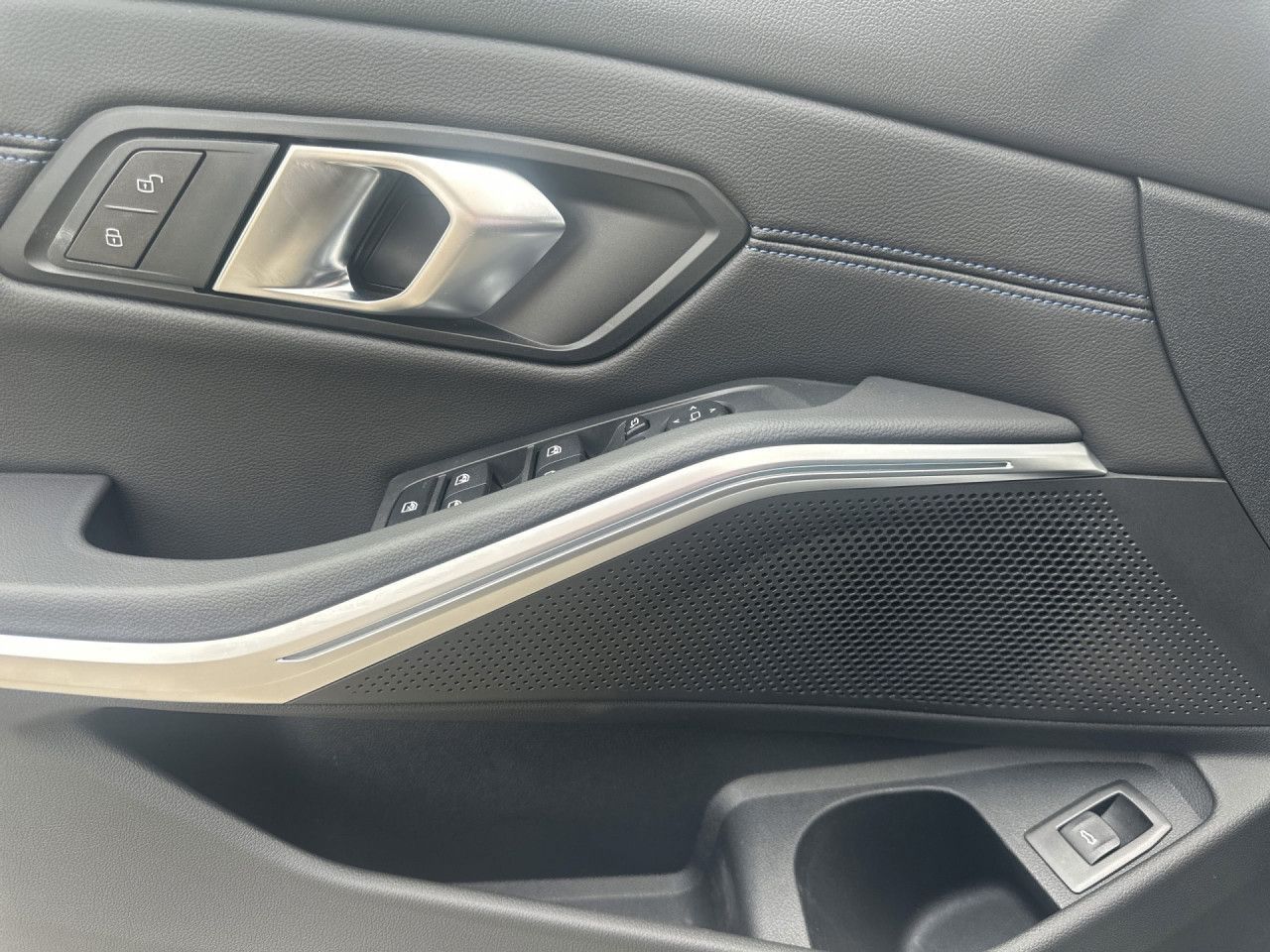 BMW 330i xDr T M Sport HUD,AdLED,ACC,360°,19LM