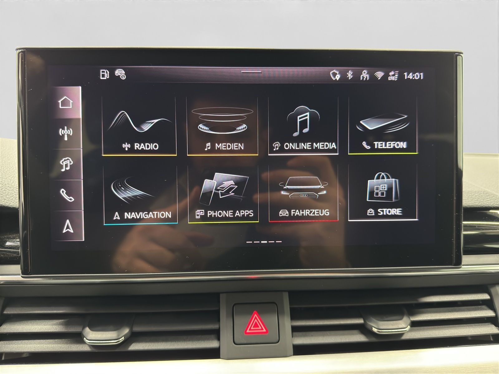 Audi A4 Avant 40 TFSI Q 2x S LINE AHK MATRIX-LED LM19