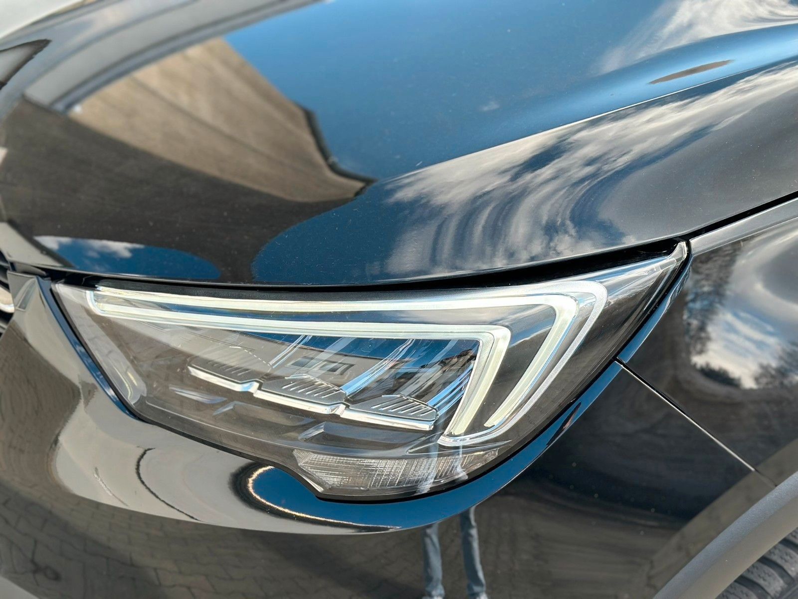 Opel Crossland X - Samsaru's Car Outlet
