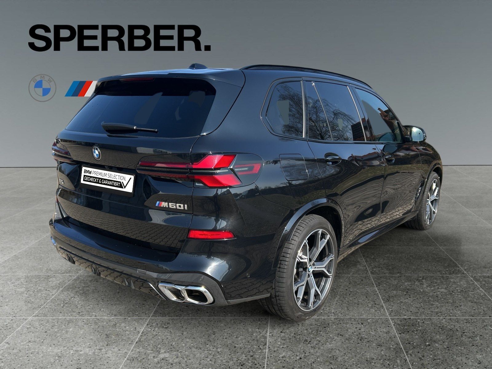 BMW X5 M60i xDrive 1000 € netto Zubehör on TOP*Luftf
