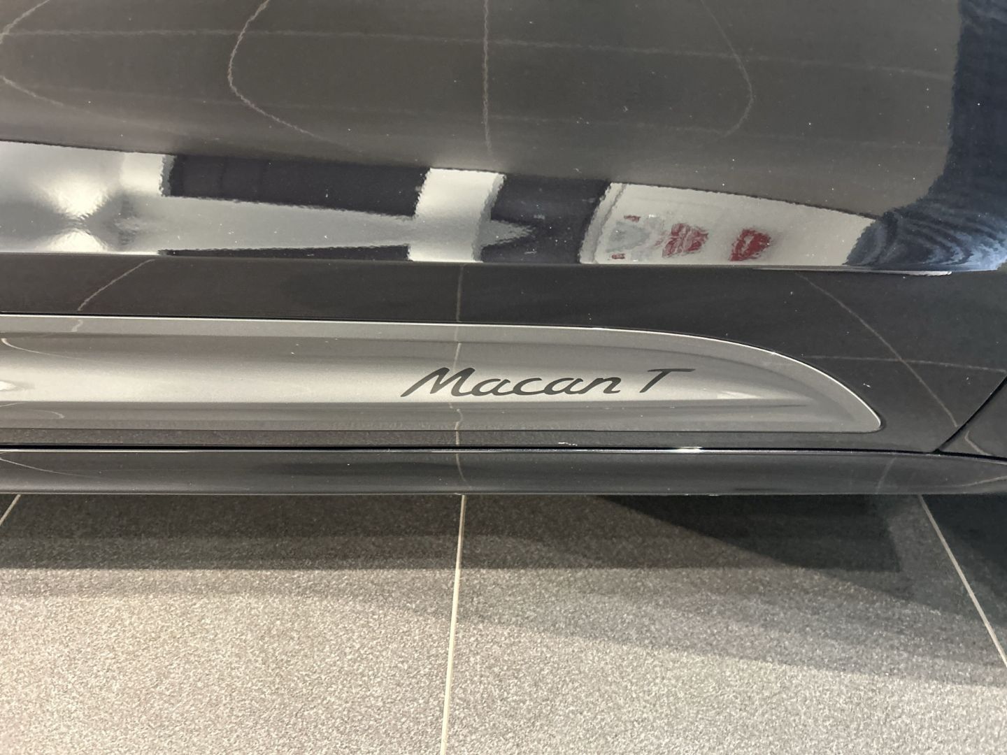 Porsche Macan T BOSE Sportabgasanlage Panoramadach LED
