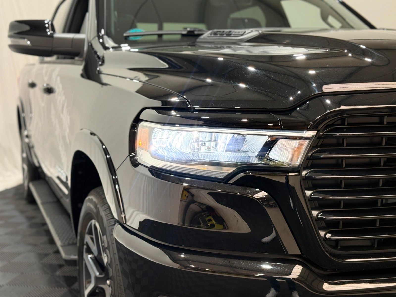 Dodge RAM 1500 Laramie Sport MY25 *LPG,REVOLVER,AHK*