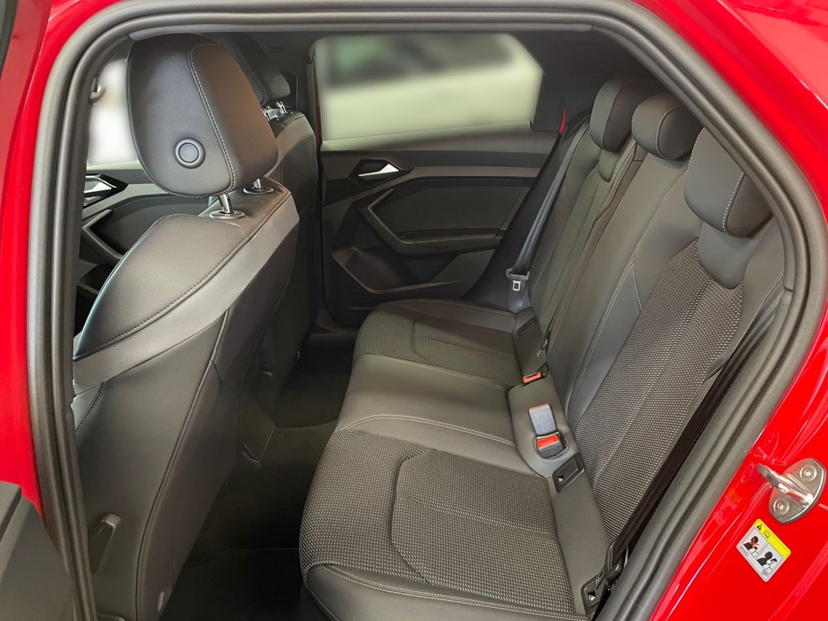 Audi A1 Sportback 30 TFSI S line - Samsaru's Car Outlet