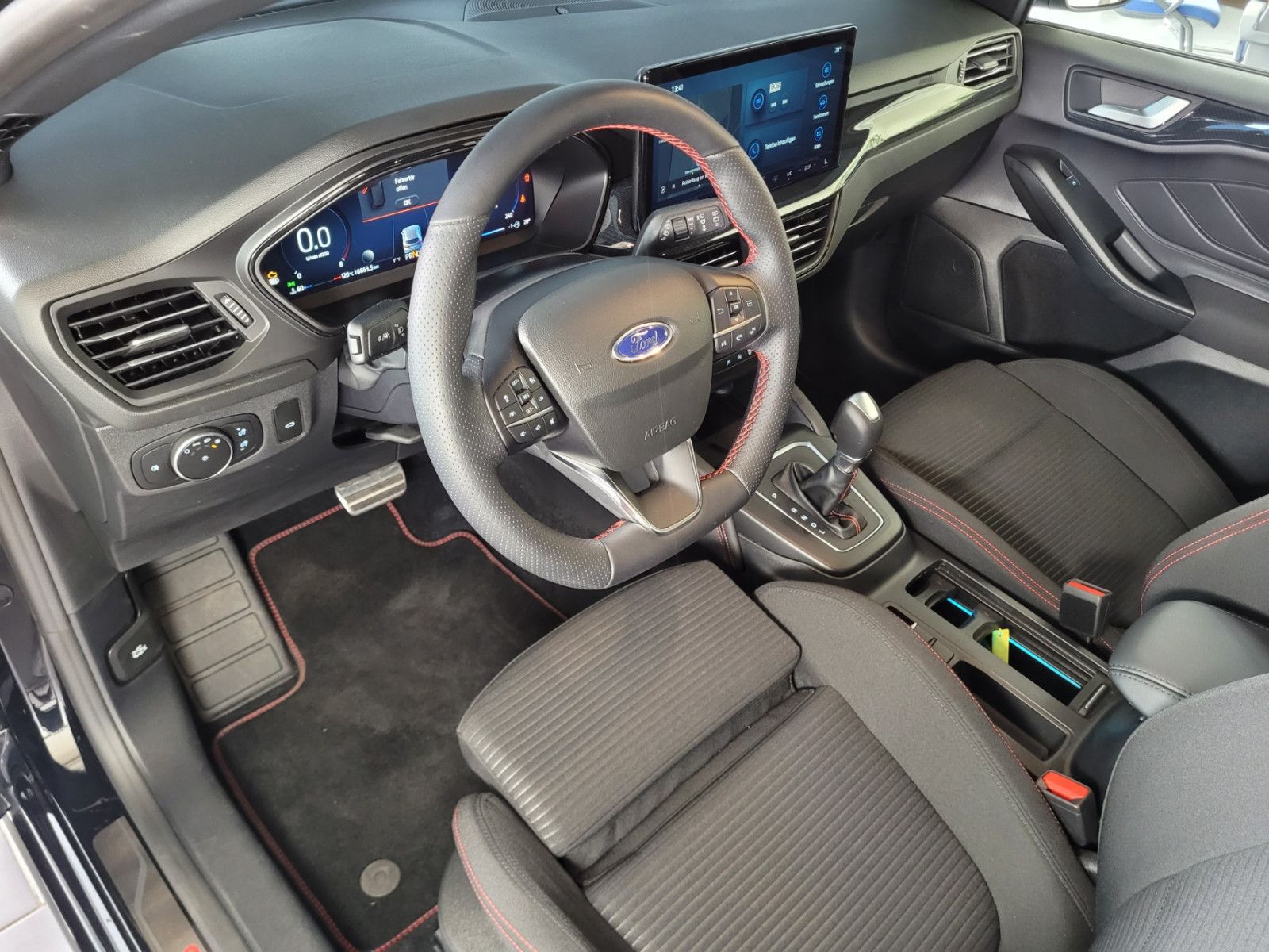 Ford Focus EcoBoost Autom. ST-Line X m ACC/Matrix/18"