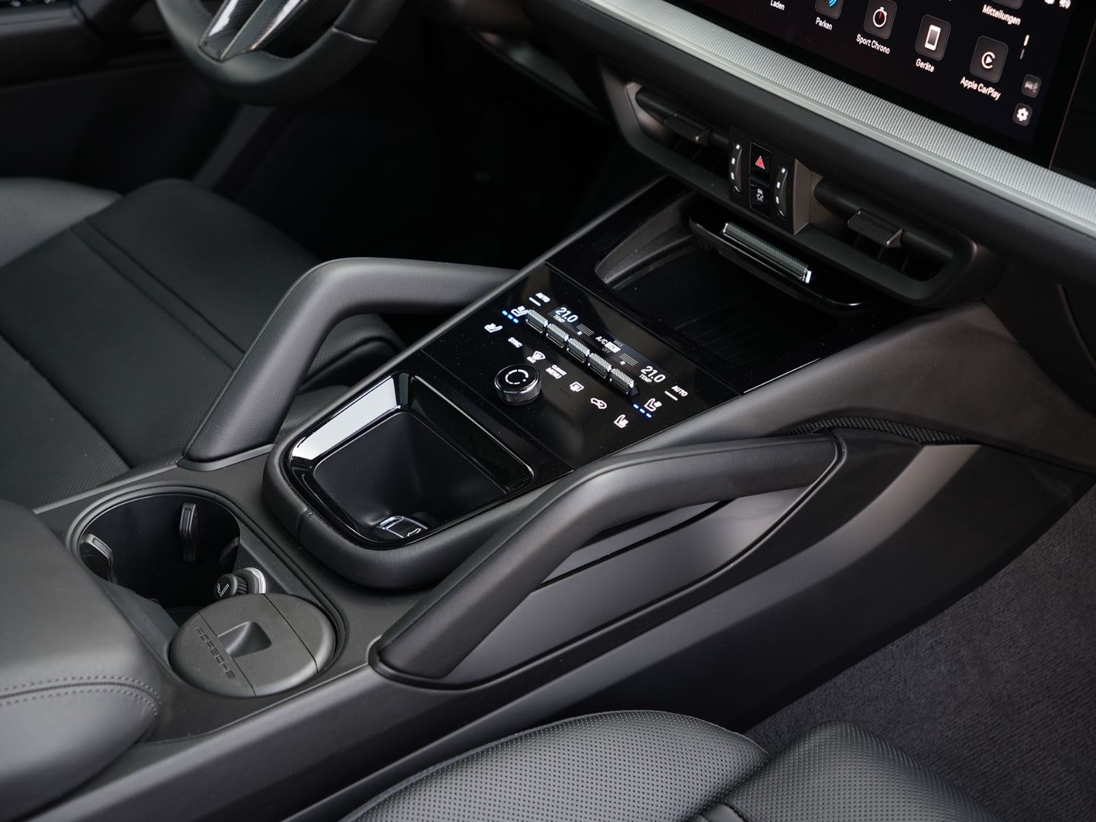 Porsche E-Hybrid Coupé SPORTDESIGN-ACC-LUFTF.-PANO-VOLL