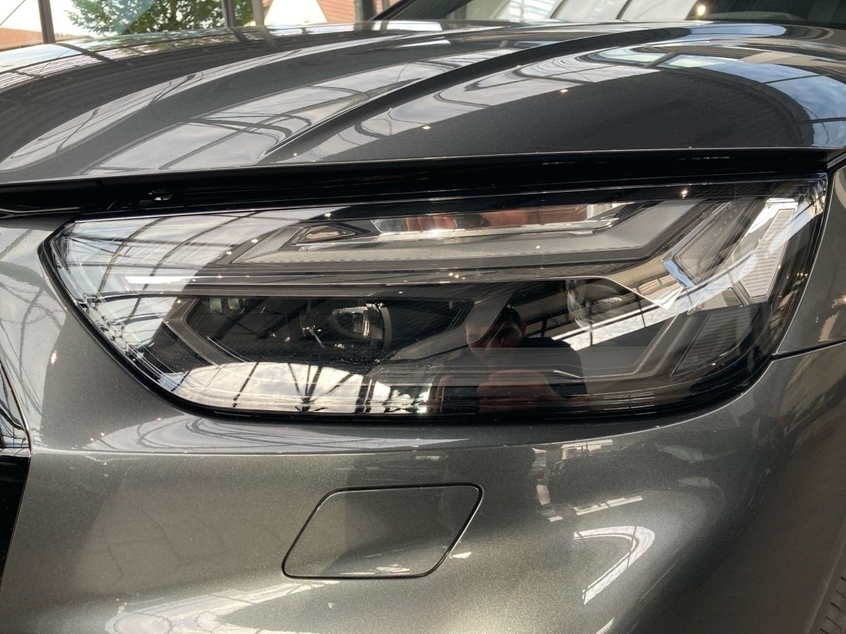 Audi Q5 S-Line - Samsaru's Car Outlet