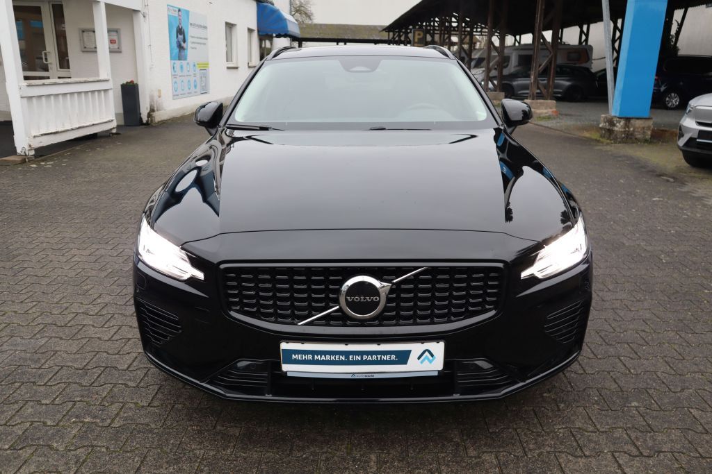 Volvo V60 T8 AWD Recharge Plus Dark|AHK|PANO|NAVI|SHZ
