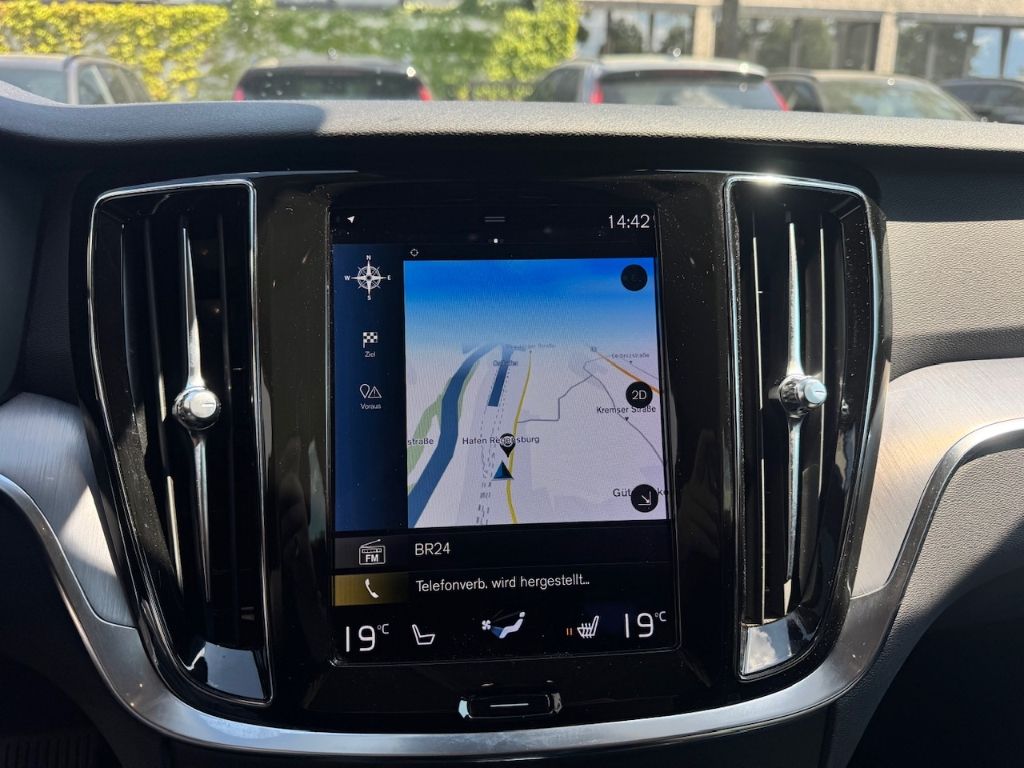 Volvo V60 Inscription Expression Recharge Plug-In Hybr